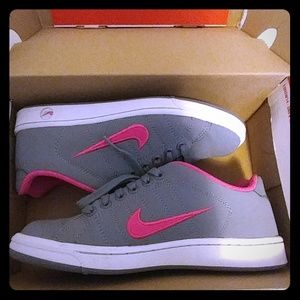 Nike court tradition shoes. Cute!